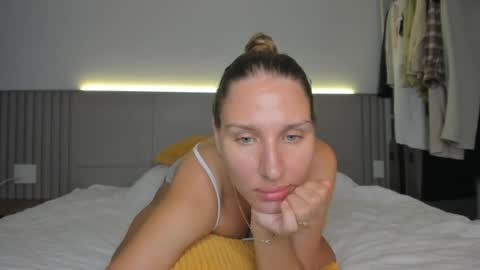 Sofi online show from April 24, 4:37 am