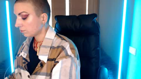 sweet_n_strong online show from April 25, 1:52 pm