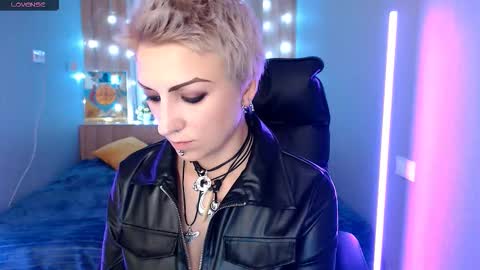 sweet_n_strong online show from December 2, 1:35 pm