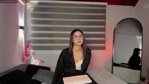 Snapshot of sweet_obsession__ chatting on October 14, 8:22 pm Sweet Obsession online show from October 14, 8:22 pm