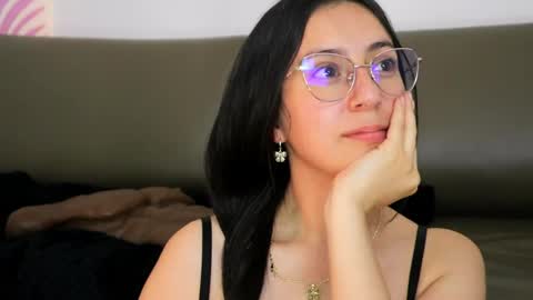 Sammy Lauren online show from April 21, 1:42 am