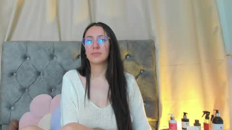 Sammy Lauren online show from April 27, 3:47 am