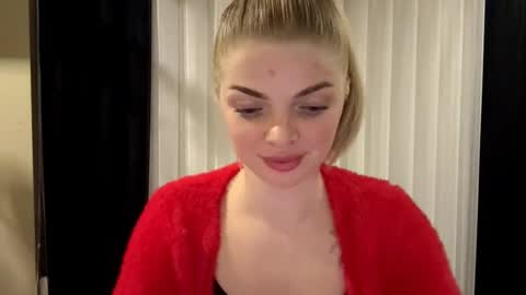 Mira online show from October 27, 10:15 pm