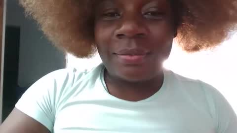Snapshot of sweetafricangal chatting on September 21, 12:09 am NASHA online show from September 21, 12:09 am