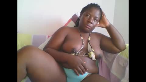 Snapshot of sweetafricangal chatting on February 13, 11:39 am NASHA online show from February 13, 11:39 am