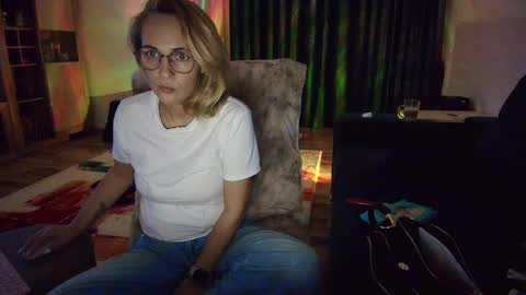 Snapshot of sweetania_ chatting on February 26, 9:50 pm Ania online show from February 26, 9:50 pm