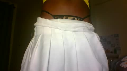 Snapshot of sweetass_02 chatting on September 8, 8:19 pm bianca online show from September 8, 8:19 pm