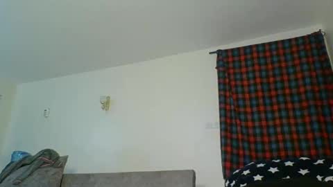 Snapshot of sweetass_02 chatting on February 4, 8:17 pm bianca online show from February 4, 8:17 pm