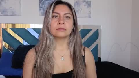 Snapshot of sweetblueberry_ chatting on October 17, 1:25 pm Cinthia online show from October 17, 1:25 pm