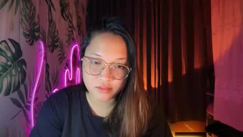 Sweetcaroline2001 online show from March 6, 2:12 pm