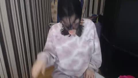 Snapshot of sweetcherry505 chatting on October 4, 11:31 pm sweetcherry505 online show from October 4, 11:31 pm