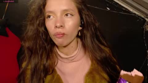 sweetdam12 online show from September 27, 9:44 pm