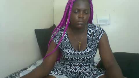 Snapshot of sweetdarkskin chatting on February 12, 4:22 pm CLARIS online show from February 12, 4:22 pm