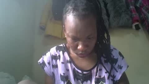 sweetdiva2012 online show from January 19, 5:25 am