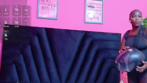 Snapshot of sweeterchocolatee chatting on October 21, 2:59 am sweeterchocolatee online show from October 21, 2:59 am