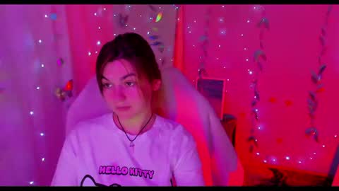sweetfoyou online show from June 18, 5:53 am