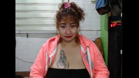 Jean online show from November 19, 5:02 pm