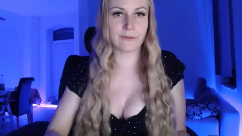 sweetgermangoddess online show from January 10, 9:52 pm
