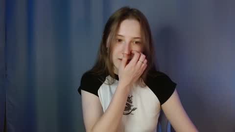 Snapshot of sweetie_lover chatting on December 3, 8:17 pm Annie online show from December 3, 8:17 pm