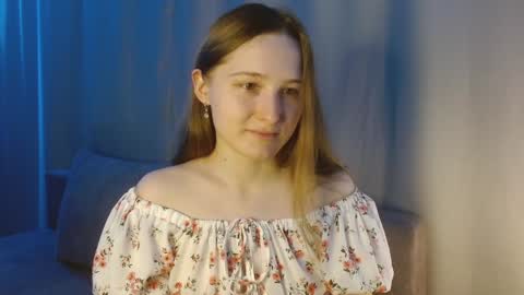 Snapshot of sweetie_lover chatting on December 21, 9:15 pm Annie online show from December 21, 9:15 pm