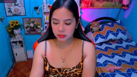 Nicole online show from March 9, 9:36 pm