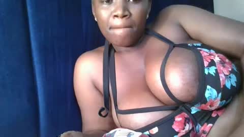 sweetlexier online show from July 14, 10:21 am