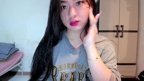 Zoe online show from January 2, 8:28 am