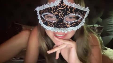 Misty online show from December 4, 10:32 pm