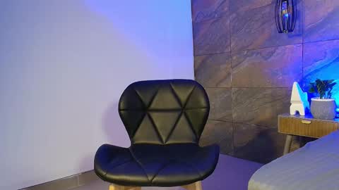 S W E E T  M O R E N A   online show from January 15, 2:12 pm