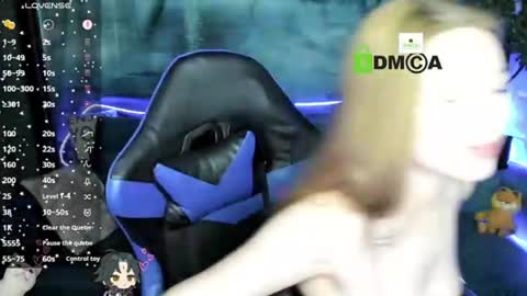 sweetmuffin88 online show from June 23, 12:36 pm