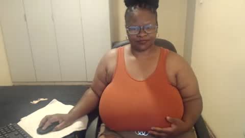 Snapshot of sweetnoziexxx chatting on February 20, 7:34 am sweetnoziexxx online show from February 20, 7:34 am