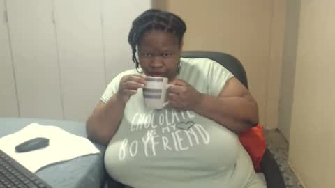 Snapshot of sweetnoziexxx chatting on September 21, 6:56 am sweetnoziexxx online show from September 21, 6:56 am