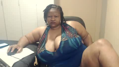Snapshot of sweetnoziexxx chatting on October 6, 6:30 am sweetnoziexxx online show from October 6, 6:30 am