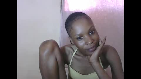 ESTHER online show from November 8, 8:30 am