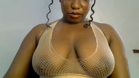 LILY BRANDY online show from April 25, 7:11 am