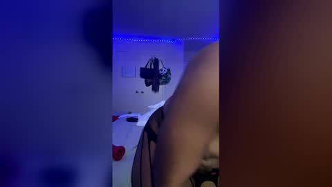 sweetrosetta24 online show from March 17, 10:36 pm