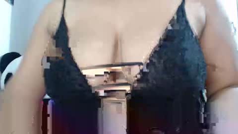 sweett_candy1 online show from April 11, 3:23 am