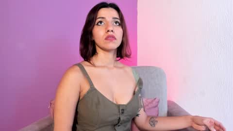 Lorena online show from December 7, 1:51 pm