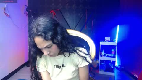 Snapshot of sweett_pleasure chatting on September 10, 7:25 pm Sweett pleasure online show from September 10, 7:25 pm