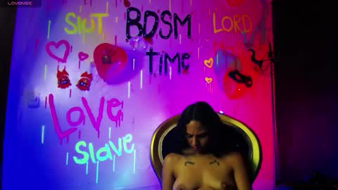Snapshot of sweett_pleasure chatting on October 12, 6:32 pm Sweett pleasure online show from October 12, 6:32 pm
