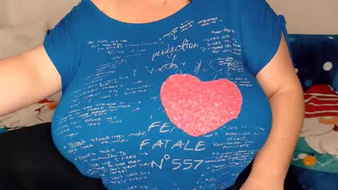 Maya online show from December 15, 9:42 pm