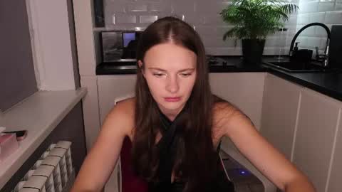Mari ista  mari etta18 online show from August 6, 9:49 am