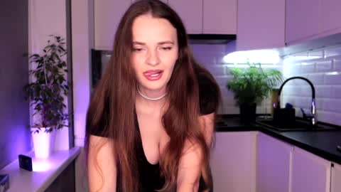 Snapshot of sweettpussysex chatting on January 11, 2:36 pm Mari ista mari etta18 online show from January 11, 2:36 pm