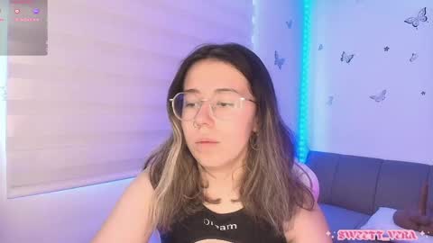 Veronica Independent Model online show from April 23, 1:02 pm