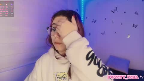 Veronica Independent Model online show from November 12, 10:35 am