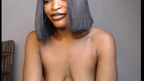 sweetxxboobsx online show from April 22, 8:44 am