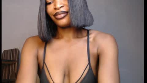 sweetxxboobsx online show from April 25, 7:00 am