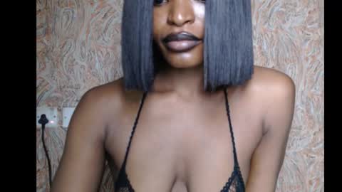 Snapshot of sweetxxboobsx chatting on September 13, 8:17 pm sweetxxboobsx online show from September 13, 8:17 pm