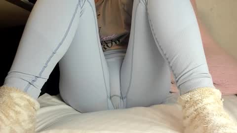 Snapshot of sweety_cum chatting on January 22, 8:17 pm Mia online show from January 22, 8:17 pm