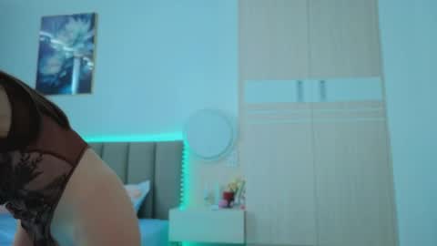 Vikky online show from April 26, 12:30 am